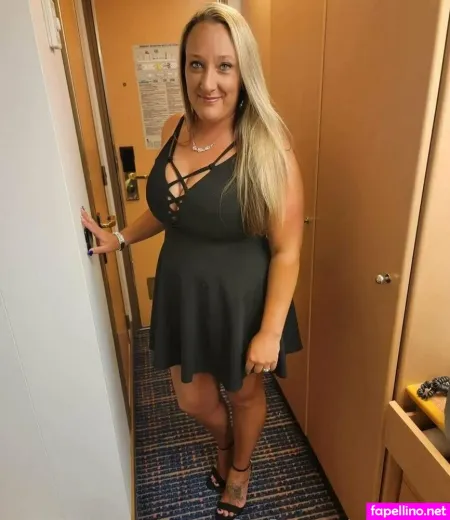 Raemaxwell OnlyFans Thumbnail #0LsuYbcjAj