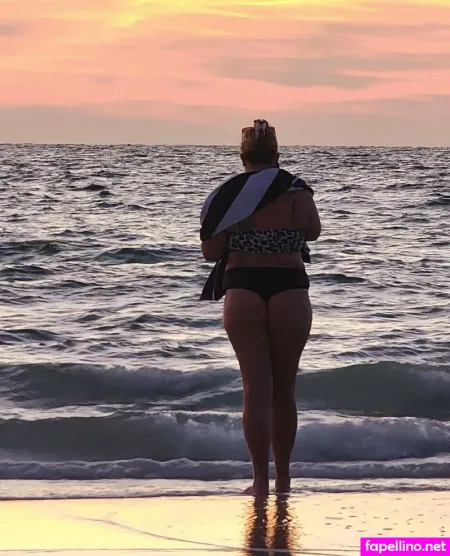 Raemaxwell Main Profile Photo