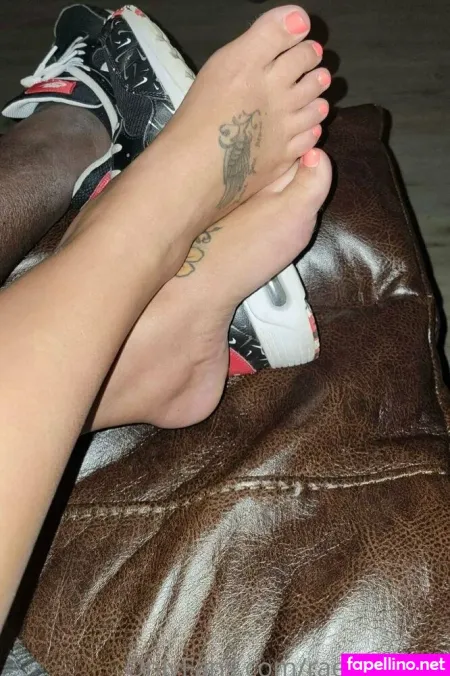 Raemaxwell OnlyFans Thumbnail #8WERhn9d1G