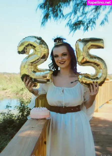 Raemay420 OnlyFans Thumbnail #XNz2HT4atk