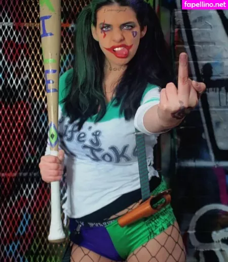 Raeoticneutral OnlyFans Thumbnail #1erziR4Qc8