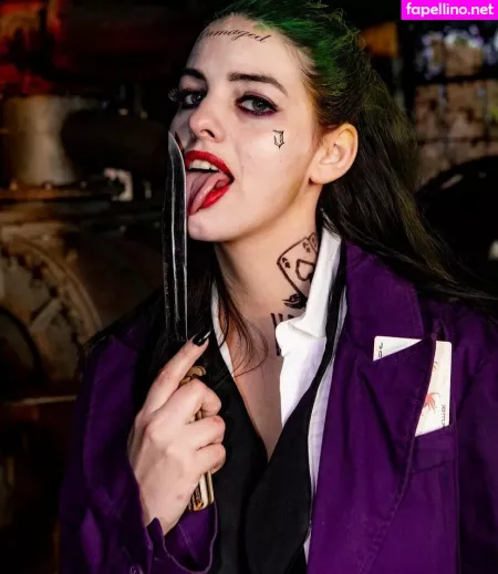 Raeoticneutral OnlyFans Thumbnail #Ywyxxc0lCd