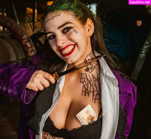 Raeoticneutral OnlyFans Thumbnail #updb7ULcAv