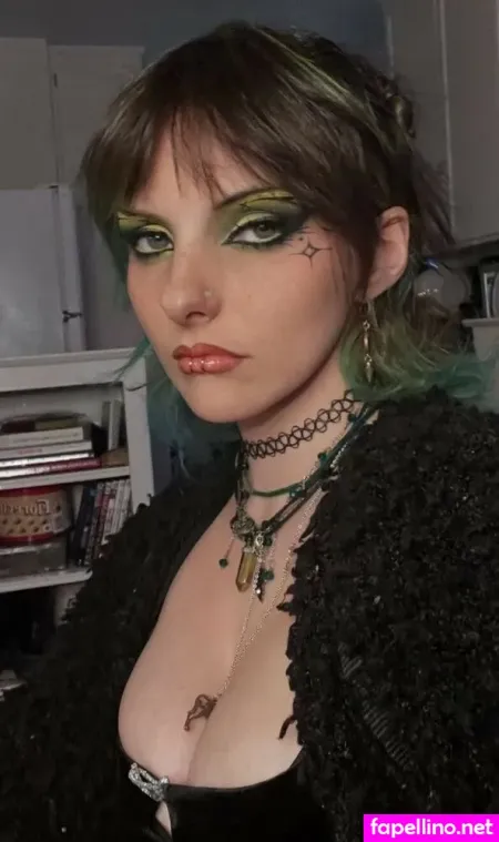 Raephemel OnlyFans Thumbnail #4haqf9lcPy