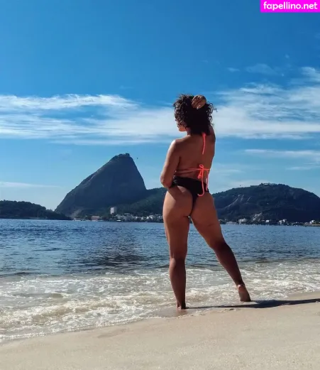 Rafaela Moreira OnlyFans Thumbnail #OdwGVFZ4eY