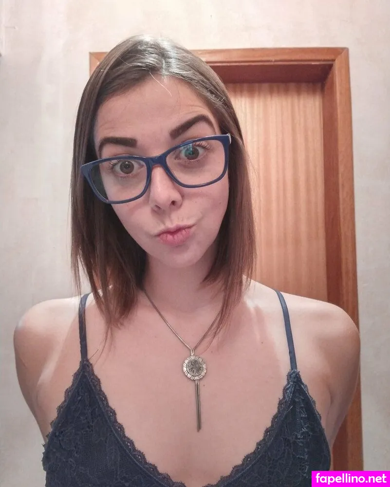 missrafacrystal, rafaela.tuyfree Nude Leaked OnlyFans Photo #UpkgAfiG85