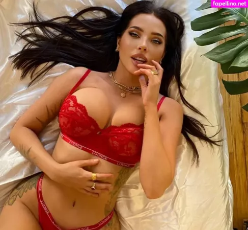 Raha Vakili OnlyFans Thumbnail #RS8psnzW7l