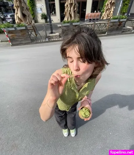 Rahel Zoe OnlyFans Thumbnail #E5A5YJWEJA