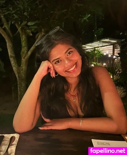 averandaen, prttybrownthing, raiofftheza Nude Leaked OnlyFans Photo #9FCnzAMHrJ