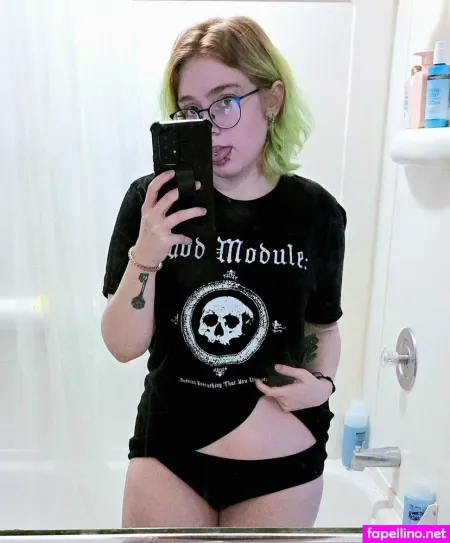 Rain Rael OnlyFans Thumbnail #1IWFT7MJwv