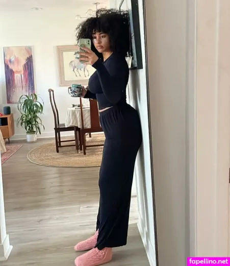 Raina Morris OnlyFans Thumbnail #U0e5qMe7Y0