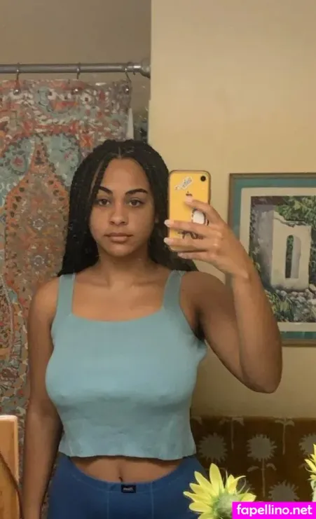 Raina Morris OnlyFans Thumbnail #r7VnLF9zMw