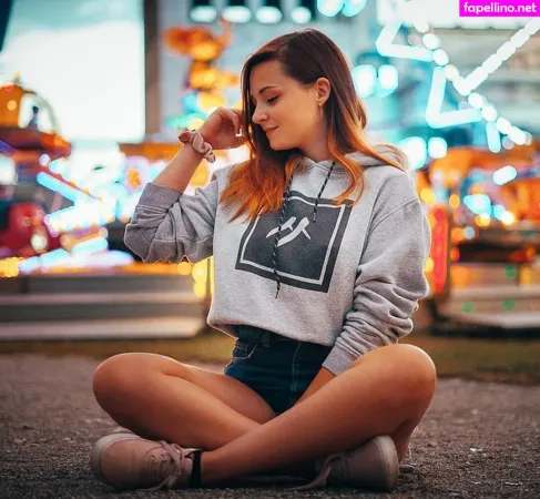 Rainbowf0x OnlyFans Thumbnail #EEXYDG0Bx5