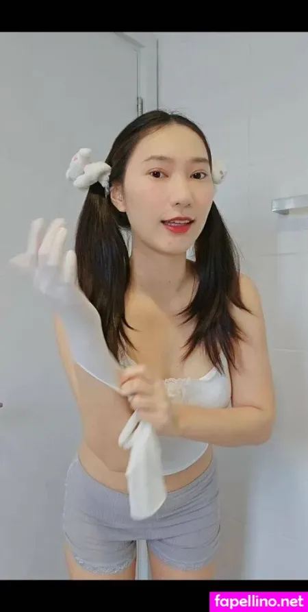 Rainie Latexgloves OnlyFans Thumbnail #BNDXUpCgjn
