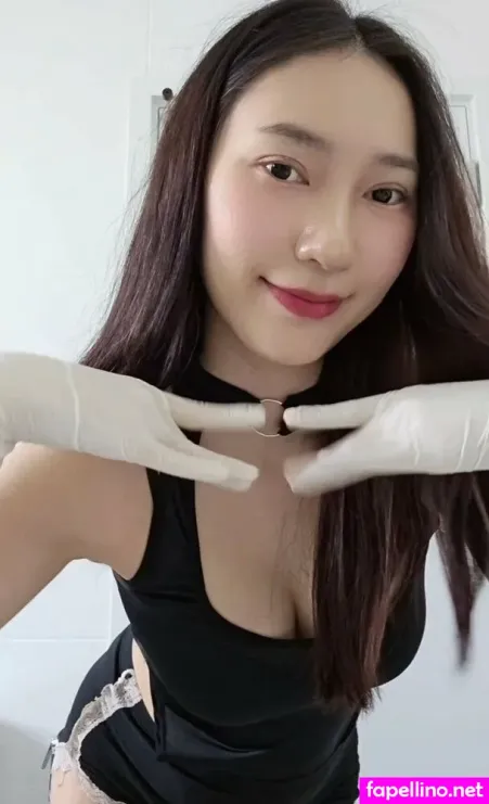 Rainie Latexgloves OnlyFans Thumbnail #tUCK9mjqs5