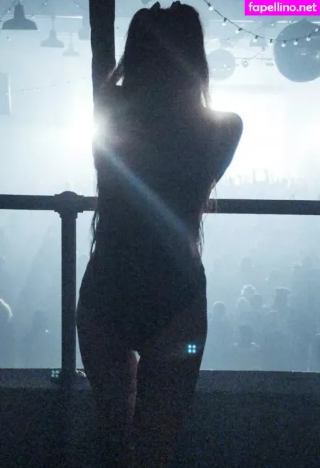 Rainin Falls OnlyFans Thumbnail #b110TIZ79M