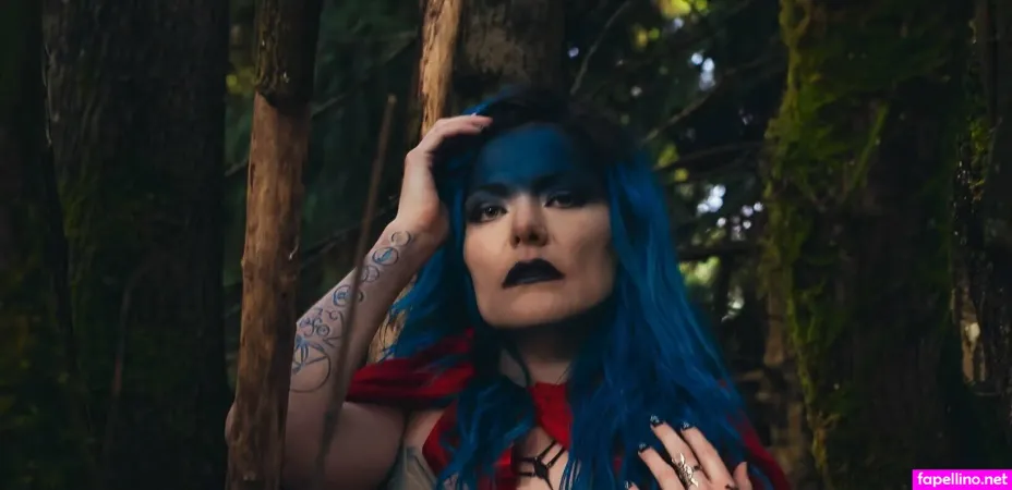 Rainingembers OnlyFans Thumbnail #43llYyJ22w