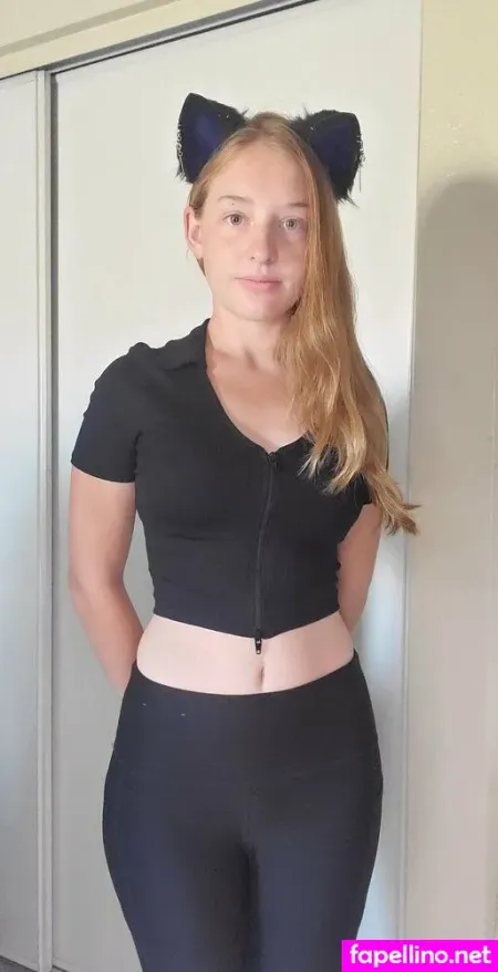 Rainthelittlekitten OnlyFans Thumbnail #5QkK5WqeJ1