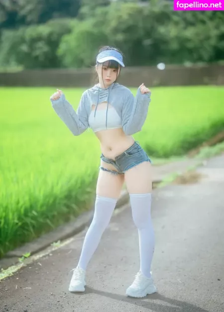 Raku OnlyFans Thumbnail #Q7PTKQ19tX