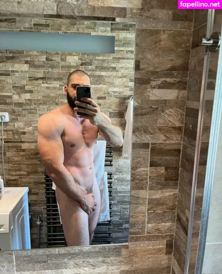 Ralph852 OnlyFans Thumbnail #t157t3ox63