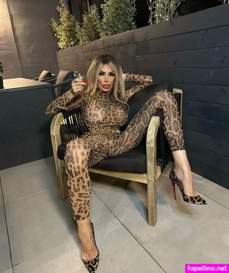 Raluca Badulescu OnlyFans Thumbnail #xuBIW3hEmO
