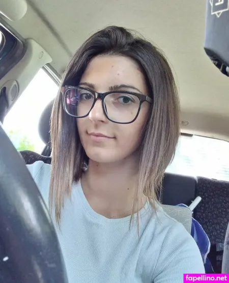 Raluca OnlyFans Thumbnail #R8vgI9OHRX