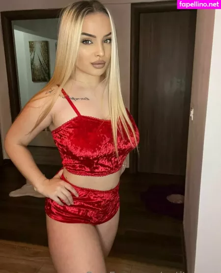 Ramonaioana77 OnlyFans Thumbnail #Dfy63nxE6J