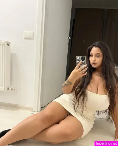 Ramonasanziana OnlyFans Thumbnail #UguOCw1Xtj