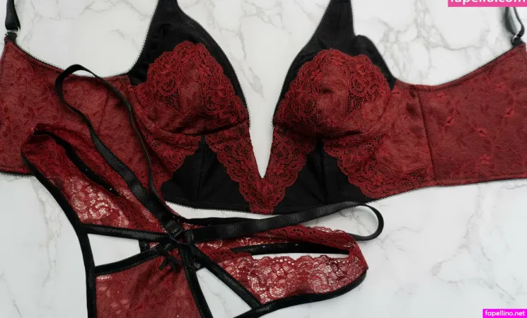 Randombathome OnlyFans Thumbnail #3Zl0qB3iI9