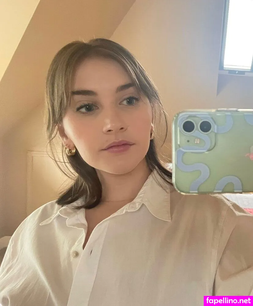 shewhoroams_ Nude Leaked OnlyFans Photo #4dyT8vKtZN