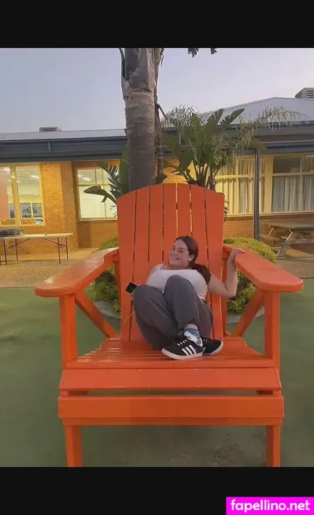 Raphaela S OnlyFans Thumbnail #S5nzLgrlzo