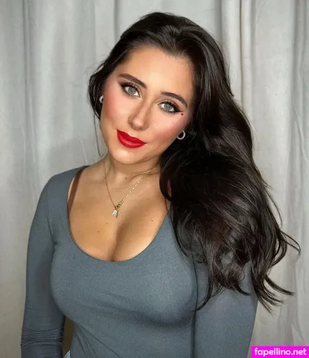 Raphaella Deuringer Main Profile Photo