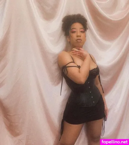 Rappers Daughters OnlyFans Thumbnail #wWqGeqGvrI