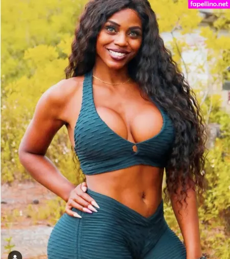 Raquel Sampaio OnlyFans Thumbnail #w7uJEE3FT9