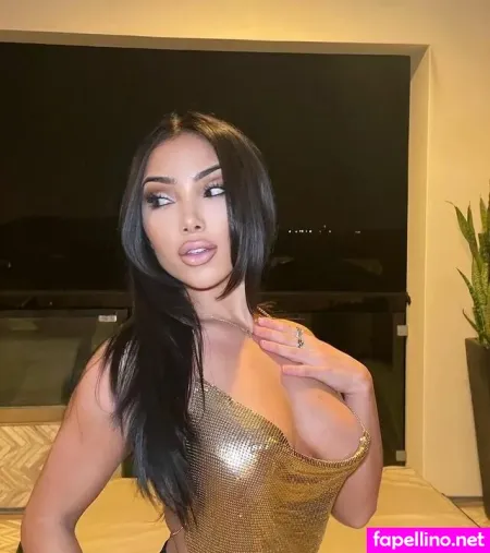 Raquel Symons Main Profile Photo