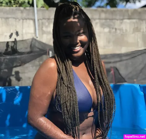 Raquele Cardozo OnlyFans Thumbnail #HxWDWEXFww