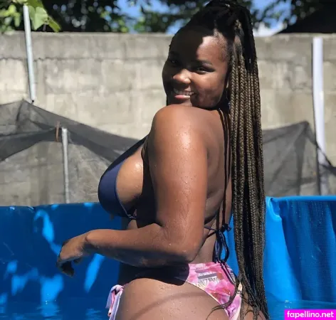 Raquele Cardozo OnlyFans Thumbnail #yjjc9mVHb9