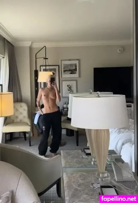 Rara Knupps 1 OnlyFans Thumbnail #5eFClXKUmn