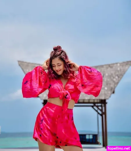 Rashami Desai OnlyFans Thumbnail #CuBqrOu9Yb