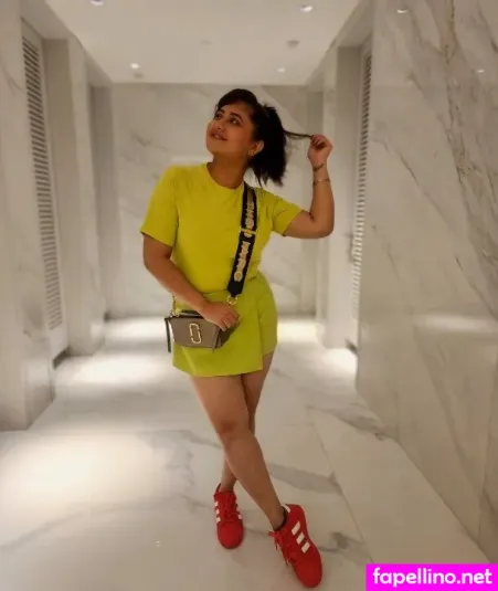 Rashami Desai OnlyFans Thumbnail #FTVDYWLbNm