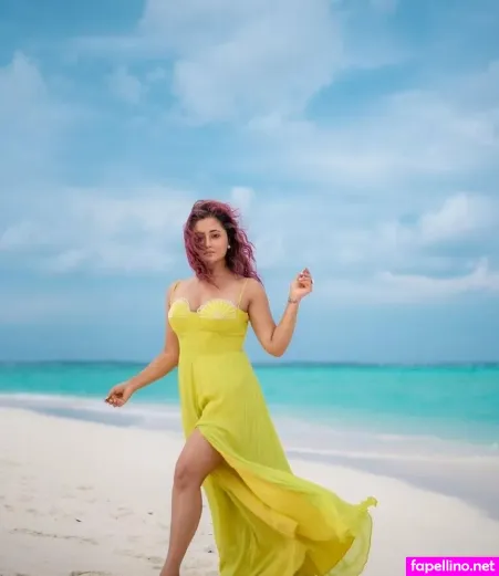 Rashami Desai OnlyFans Thumbnail #GiwudRoK4X