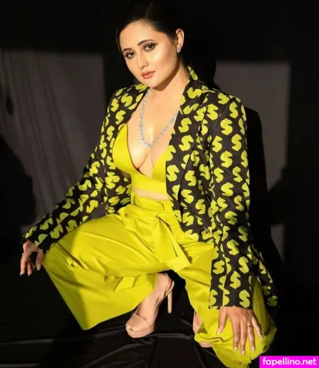 Rashami Desai OnlyFans Thumbnail #GpuWN0aAeK