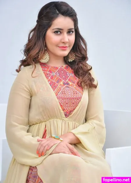 Rashi Khanna OnlyFans Thumbnail #H8rV8M7poB
