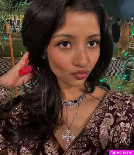 Rashi Singh OnlyFans Thumbnail #VUEBmOfOf2