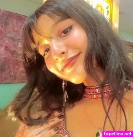 Rashi Singh OnlyFans Thumbnail #ofmmljwJbY