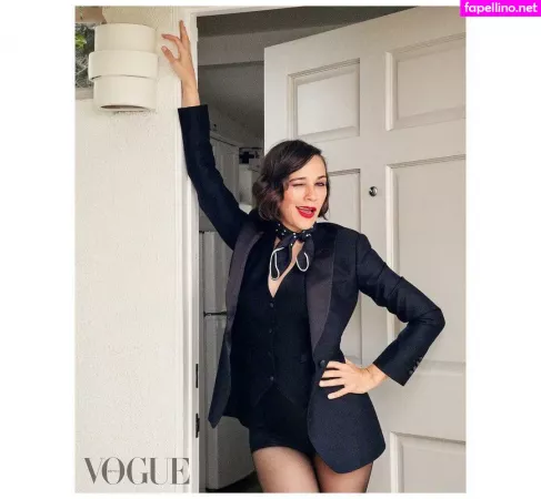 Rashida Jones OnlyFans Thumbnail #PqG6ggMx9R