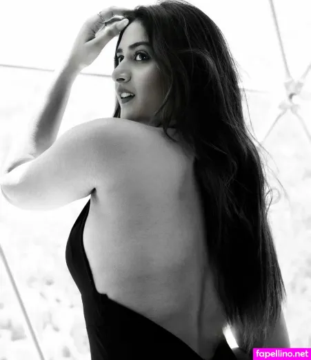 Rashu Dobriyal OnlyFans Thumbnail #M4Gl6NbHkD