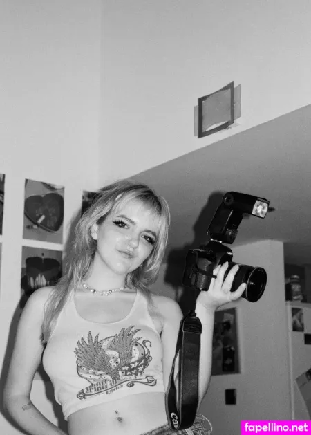 Rat With Wingz OnlyFans Thumbnail #gbMZXGBZsw