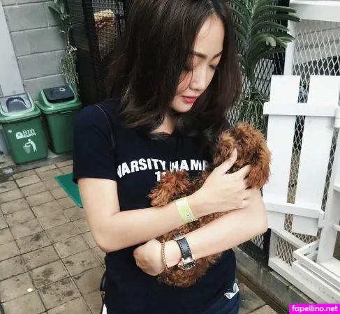 Ratu Desmi Azalia OnlyFans Thumbnail #D64NXIbYOv