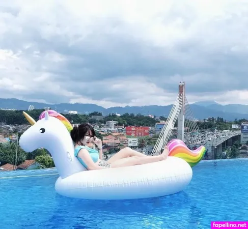Ratu Desmi Azalia OnlyFans Thumbnail #xOYYz9GpPi